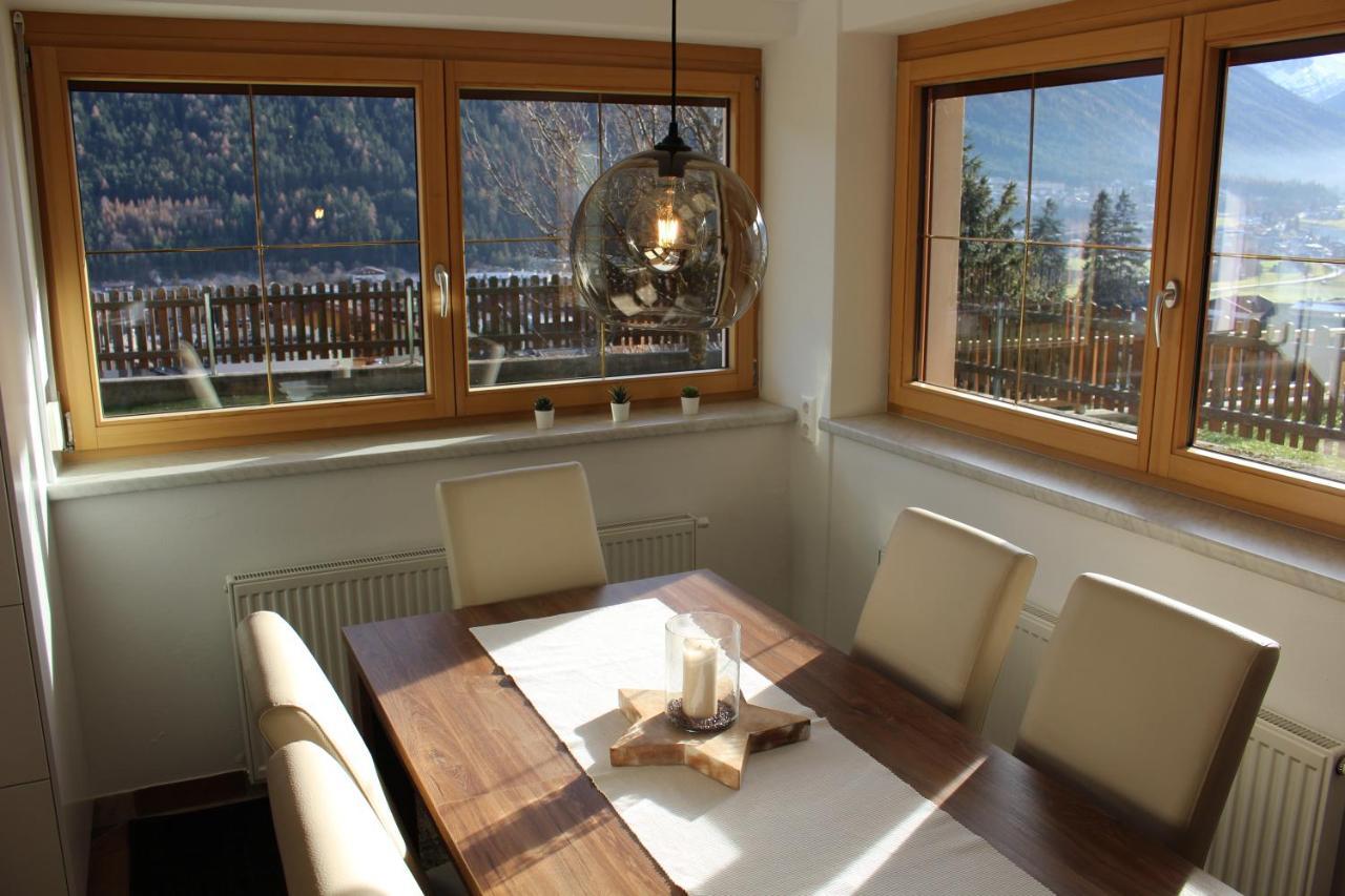 Ferienwohnung Auszeit Stubai Fulpmes Bagian luar foto